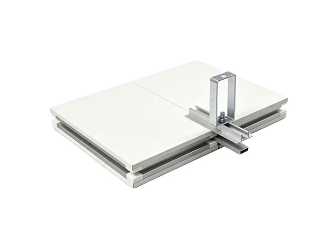 Antibakteriell renseveggplate